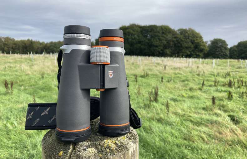 Maven B2 Series 9x45 Binoculars